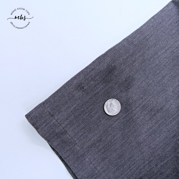 Figs Leon Three-Pocket Scrub Top Style FM1500 Gray Men M - Picture 8 of 11